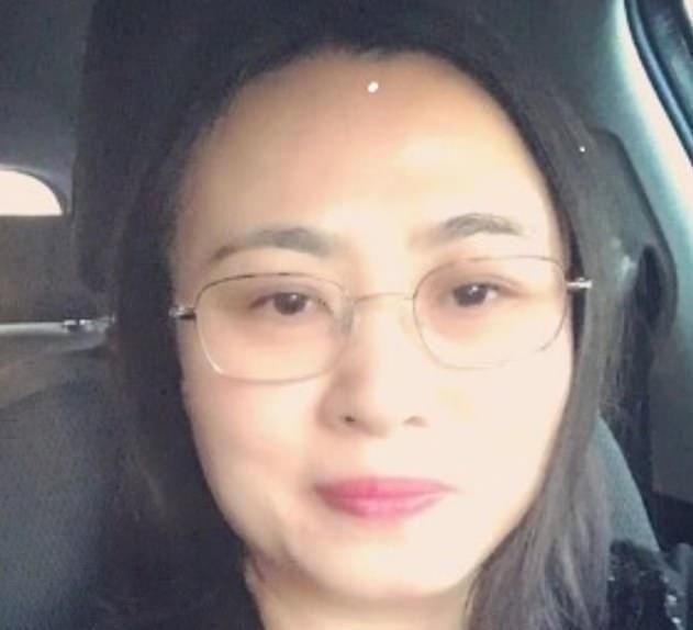 女友|男子怀疑女友出轨22刀将其捅死,然后把照片发到家庭微信群