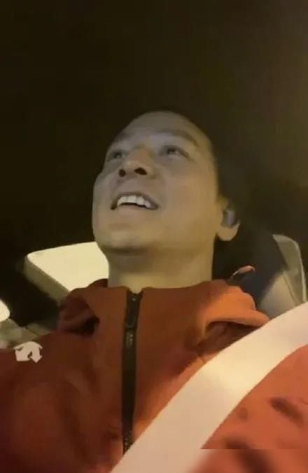  通知书|吴彦祖近照曝光；大张伟又添扎心金句；林俊杰粉丝录取通知书