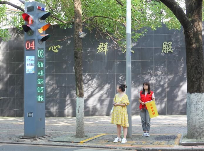 志愿者|礼让斑马线 从你我做起