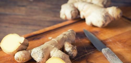  等于|生姜配一物，等于小药铺，中医：着凉、胃痛能改善