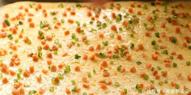 浓郁|分享美味早餐,做法简单,比馒头营养,比油条健康,葱香浓郁松软