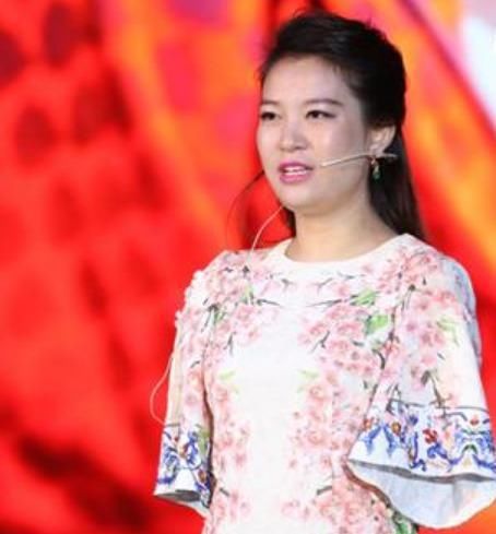 成功|非诚勿扰“无臂女孩”与小伙牵手成功后,下台被甩如今成怎样了?