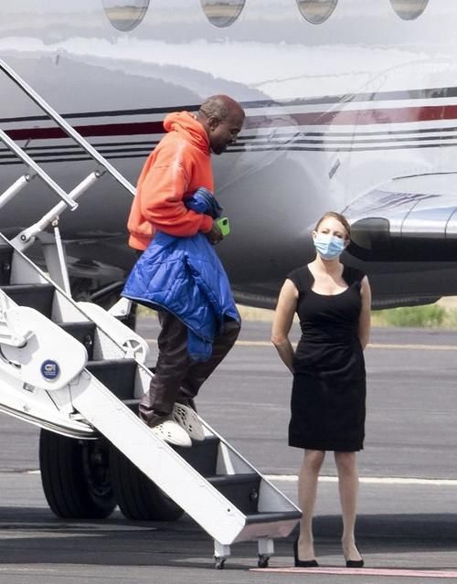  道歉|金卡戴珊不回应侃爷道歉，却点赞网友贴文，态度耐人寻味