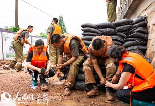 不垮|军民“鱼水情深”筑牢冲不垮的团结之堤