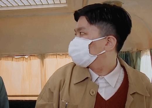  演员请就位|靠撕X和对骂登顶热搜，这新出的国产综艺太抓马了