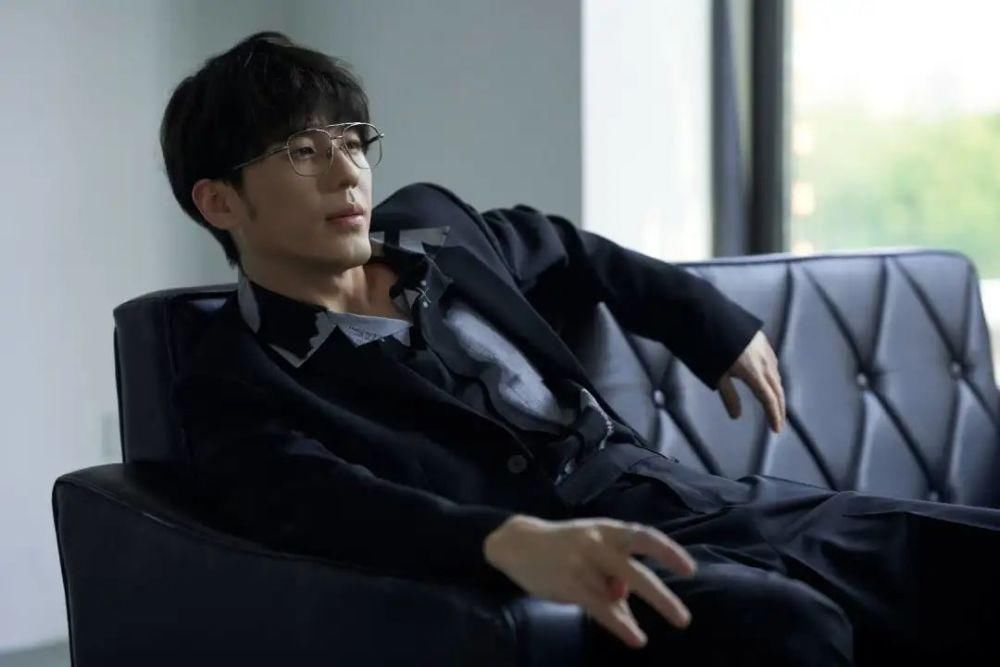  更新|白宇《NightByU：白宇的夜班飞船》今晚更新 声音低沉阐述温柔治愈