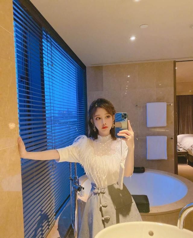 喜欢|范丞丞最喜欢的两个女人曝光，最喜欢的女歌手是冯提莫？