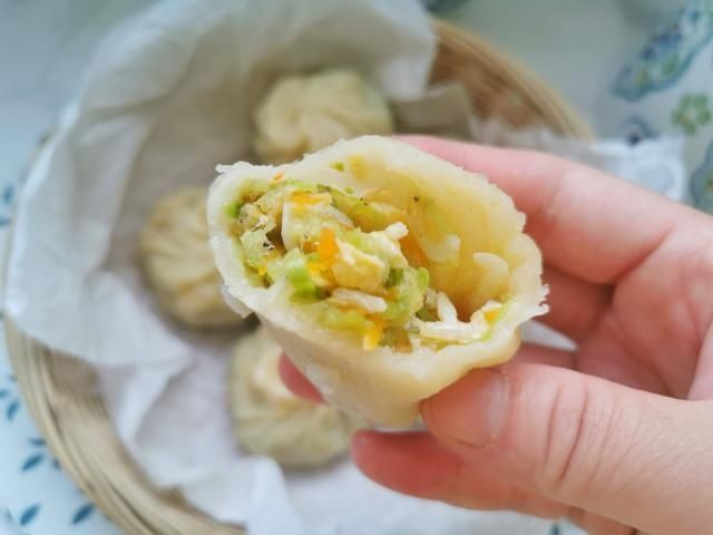 皮薄|包子的简单做法,无需发面,现包现吃,个个皮薄筋道馅儿香