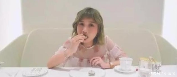 近况|密子君吃“天价”甜品,看完近况后,粉丝你这样还能吃得下不