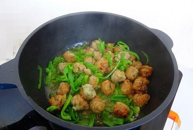  健康|这菜人人爱吃，只有在家自己做吃着才放心，健康又实惠，香