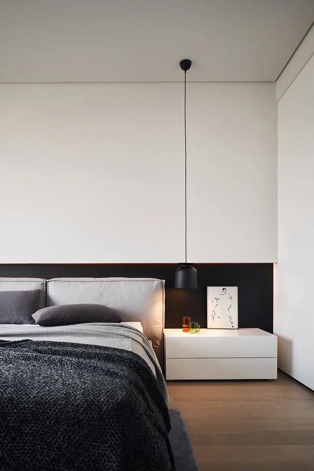  成都|成都 240 m2 极简大平层，兼顾自由与温暖的家