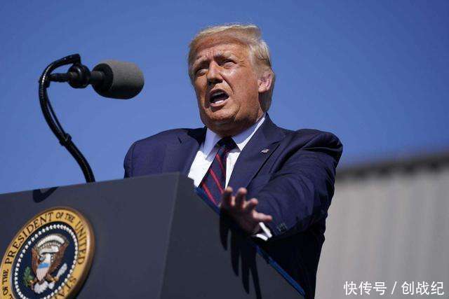 主持人|一天掉两次链子!拜登采访胡言乱语,主持人表情格外“微妙”