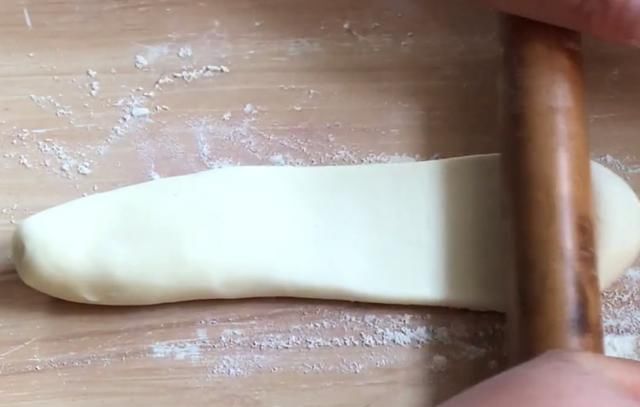  奶香|孩子爱吃的奶香紫薯小馒头，甜香绵软，简单营养，老少皆宜的美食