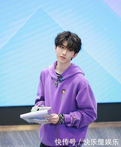  真人秀|作为综艺新人，他逆袭成七月真人秀最热嘉宾NO1，实至名归不意外