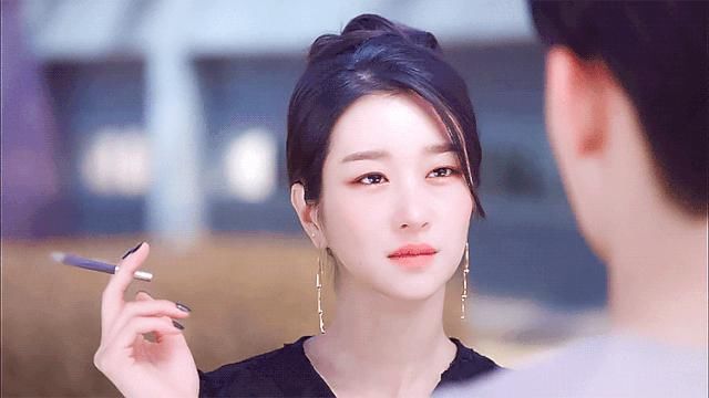  女主|虽然是精神病，但她迷倒了金秀贤…