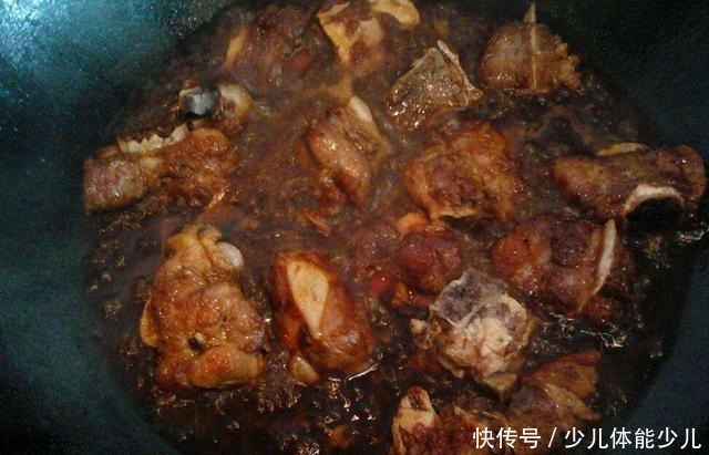 要犯|做红烧排骨时,不要犯两个错误,排骨更鲜更嫩更好吃