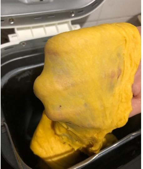  面包|做款香软早餐面包，不仅味道棒，颜色更诱人，全家都爱
