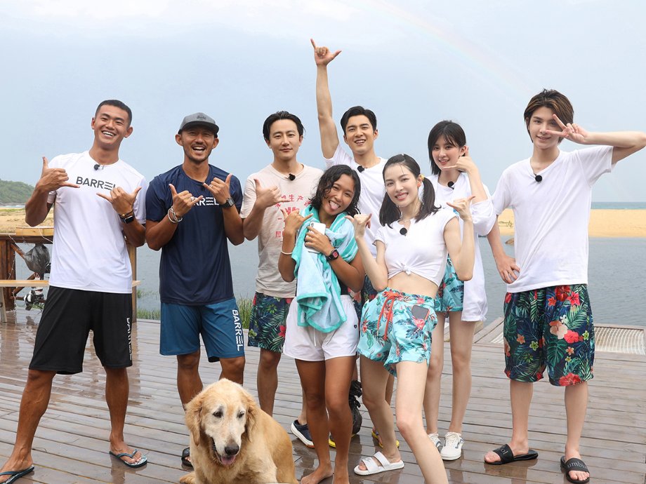  变化|黄明昊称虞书欣有点做作，赵小棠表情变化引关注，关系如何很明显