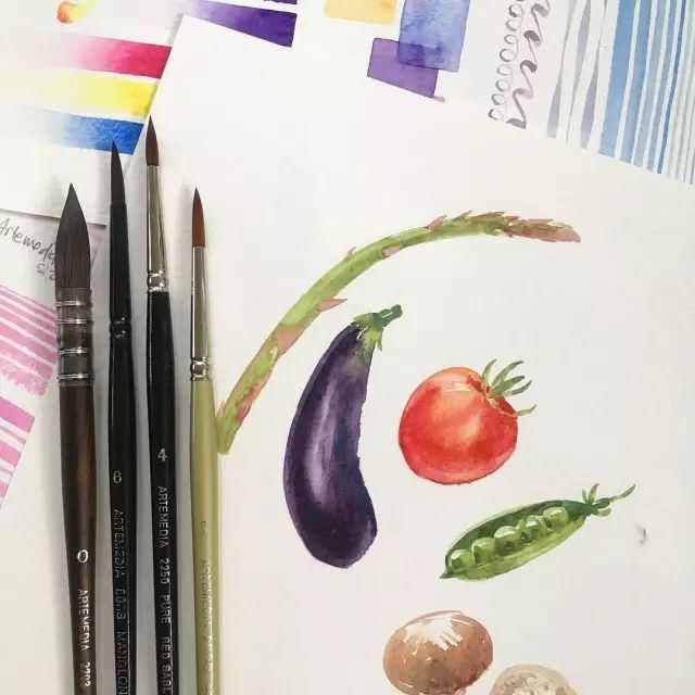  全职|一位全职妈妈喜欢疯狂画画，教你画水彩花卉