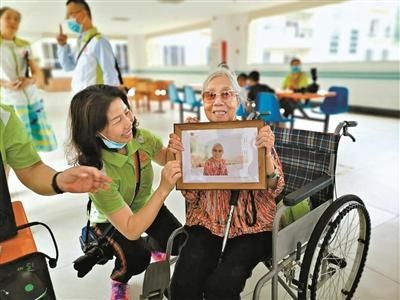 长者|“花式”过中秋如同过年 养老院里的老人不寂寞