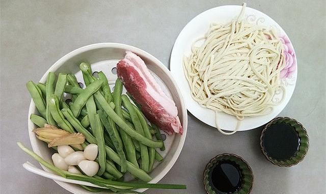  1茶匙|夏天，这面食我家隔三差五就吃，饭菜一锅出，喷香又入味