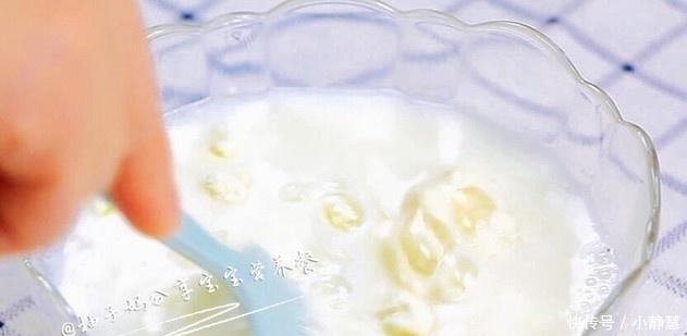  香烤水果燕|营养早餐这么做，无油无糖超简单，闺女闻着香气起床，一碗不够吃