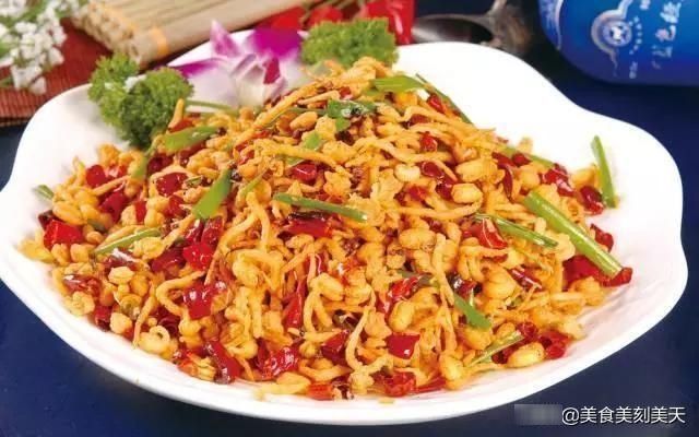  做出|每天都很期待吃饭，因为每天老公都会做出新花样，太满足了