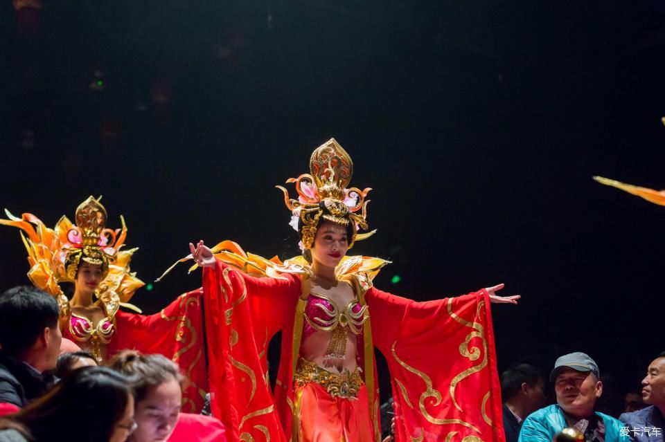  主题酒店|杭州有很多美景与动人的故事，宋城千古情的表演也非常震撼