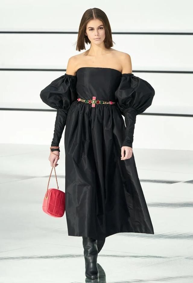 裙子|早秋最美的5条裙子，可以安排了