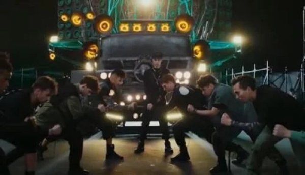  表情|《街舞3》队长大秀超燃，出现黑马选手，王一博现场失去表情管理