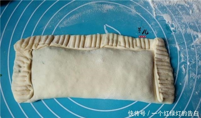 懒人|懒人早餐新吃法,比做韭菜盒子更简单,一卷一煎,香酥可口吃不够