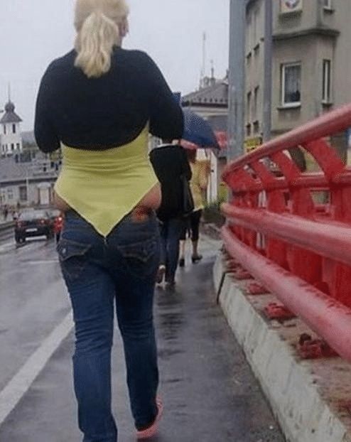  美女|“美女，你的肉偷跑出来了！”哈哈哈哈笑到头掉！