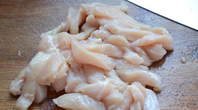 配方|终于知道小吃摊上鸡柳的配方了,这么做入味又酥脆在家也能做,