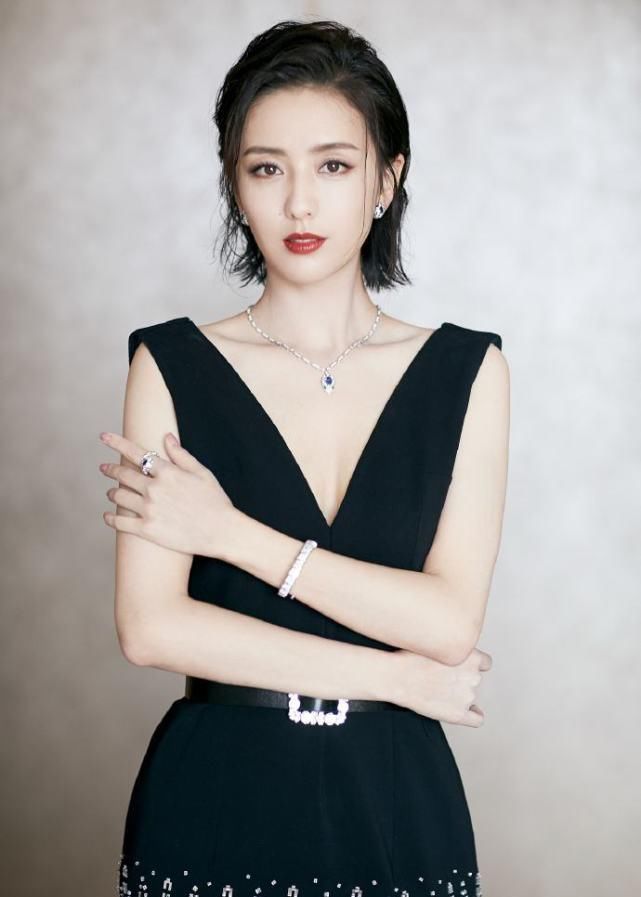 佟丽娅|37岁佟丽娅,温柔优雅魅力尽显,活出了女人最美的样子!