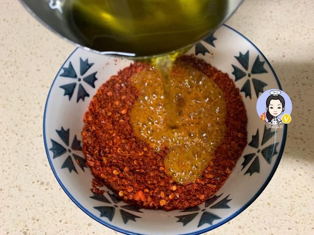  辣椒油|做辣椒油，很多人第一步就错了，掌握这方法，辣椒油又红又香