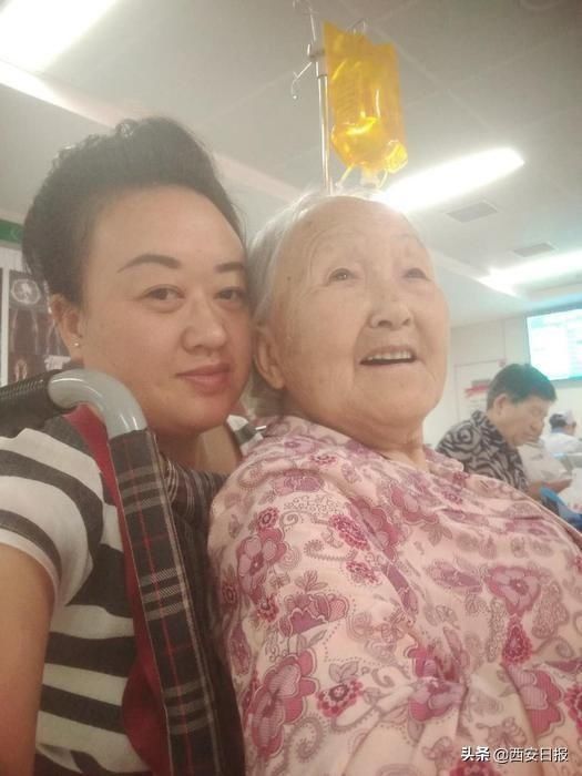 养父|五位老人的贴心女儿：每个人都会老——访“第六届全国道德模范孝老爱亲推荐人选”获得者钟简娥