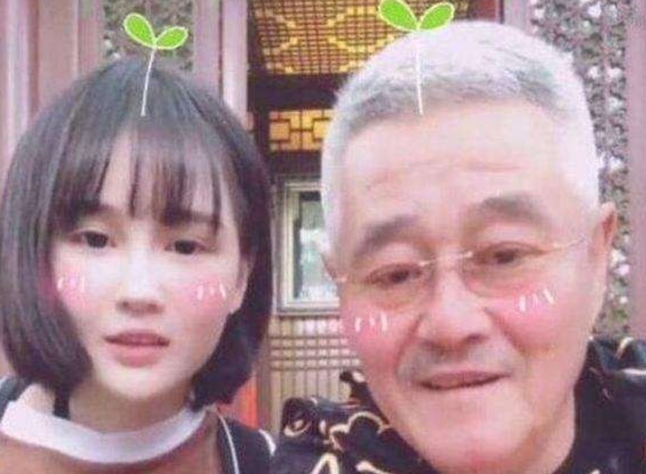球球|赵本山女儿吐槽自家私人飞机养不起 一天光停机费就需两万