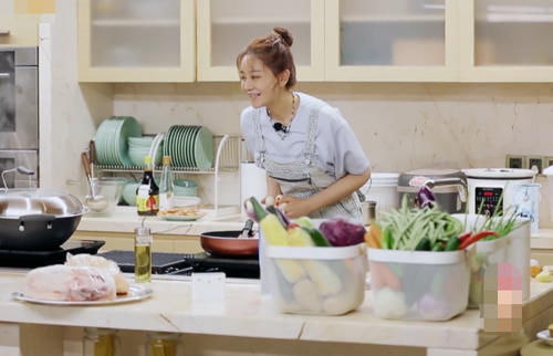  李佳航|《婆婆和妈妈》五分钟做菜，秦昊和海陆都是厨房小白，两人做法大不同