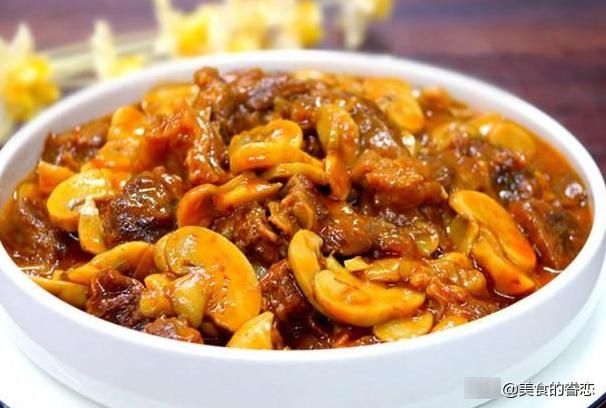  少许|鸡肉炖粉条，炖牛肉，干煸肥肠，芥兰炒牛肉的做法