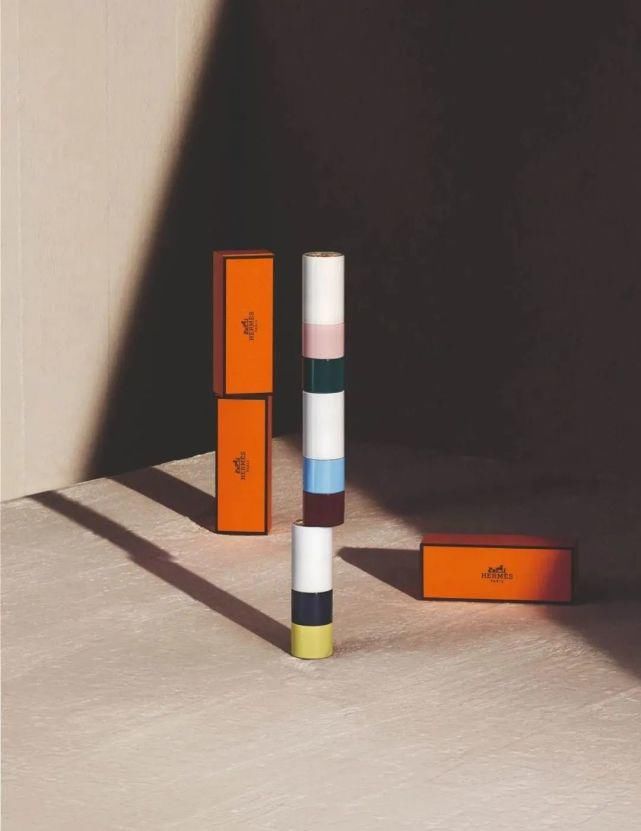 小红书＂,＂fkws＂:＂青年|你的秋冬彩妆新！品！指！南！从平价到贵妇，看这篇就够