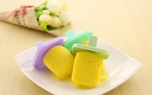  孩子吃冰|大夏天，孩子吃点冰淇淋降降温又怎么了？