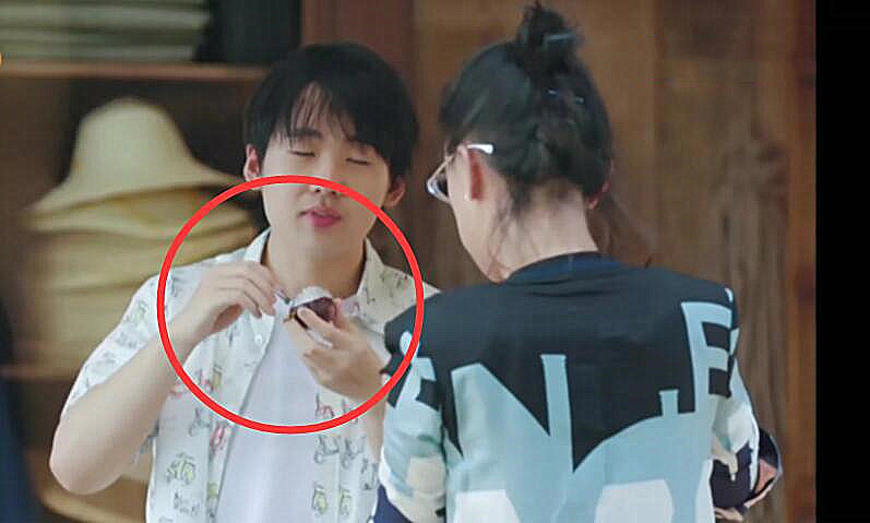 麒麟|向往的生活4郭麒麟勺子茶杯不离手惹人笑,是立人设还是真馋