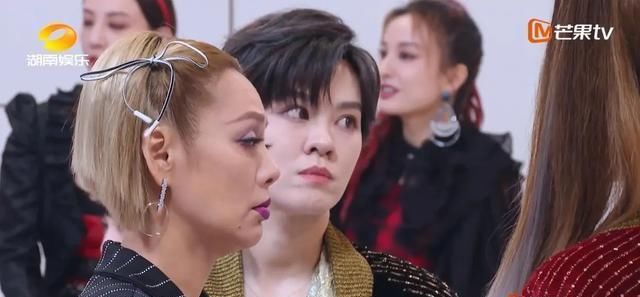  宁静|千算万算，没算到半路来了个蓝盈莹！宁静用力表示，可还是被看穿