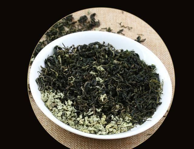  二黄|血液粘稠，多吃二黄，常喝二水，学会三个动作，血管不堵人长寿！