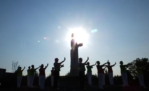 知识|“最美出行”广场舞普及交通安全知识