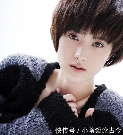 江珊|靳东:两次爱上离婚女,不顾家人反对娶了二婚女,如今很幸福!