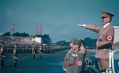 德国人|希特勒畏罪自杀已经75年了,德国人还恨他吗?一位老兵这样回答