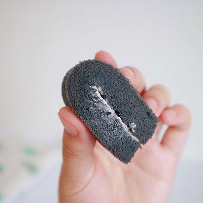  吉利丁片|竹炭覆盆子奶冻卷