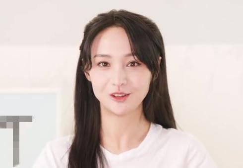  郑爽|郑爽直播吃火锅，蔬菜吃一口便放旁边，嘴里却在喊着好吃