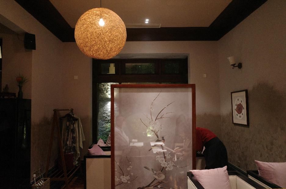  酒吧|这个季节去上海，有什么私藏酒吧餐厅好吃好喝好逛？